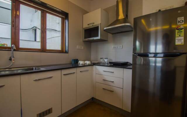 OYO 17402 Home Pool View 4BHK Villa Britona
