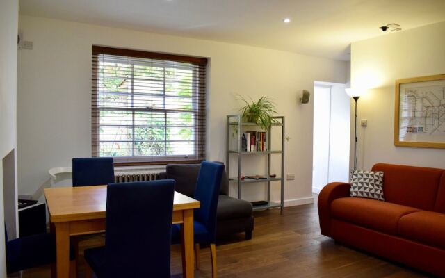 Charming 2 Bedroom Apartment in Kentish Town