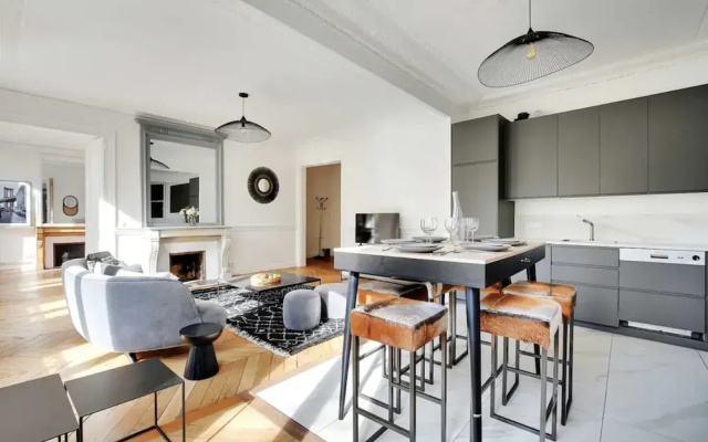 Sublime Apartment Center of Paris Le Marais 3 Bdrs