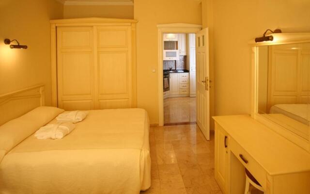 Gold Residence