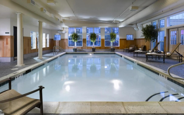 Green Mountain Suites Hotel