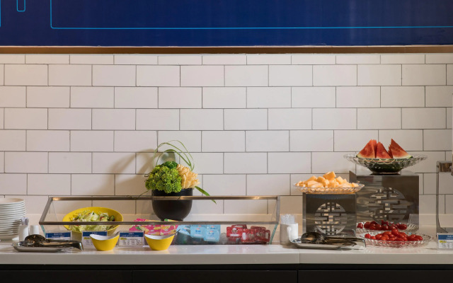 Holiday Inn Express Shenzhen Haiyuan City by IHG