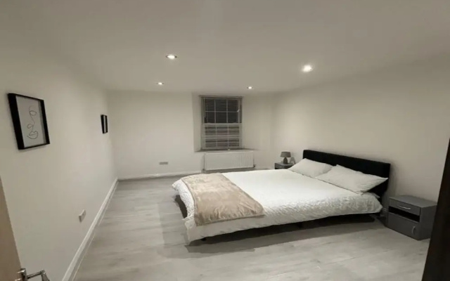 Immaculate 1-bed Apartment in Walton on the Naze