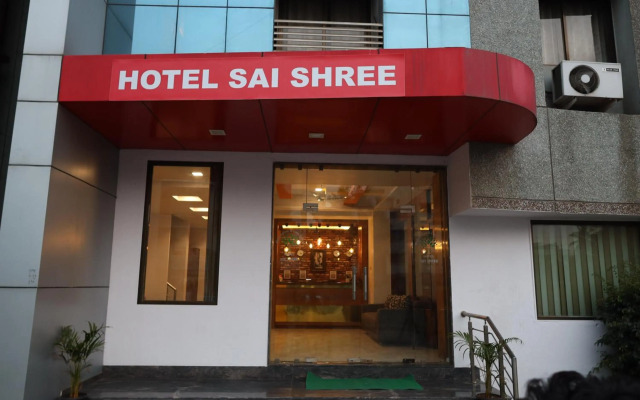 OYO 4445 Hotel Saishri
