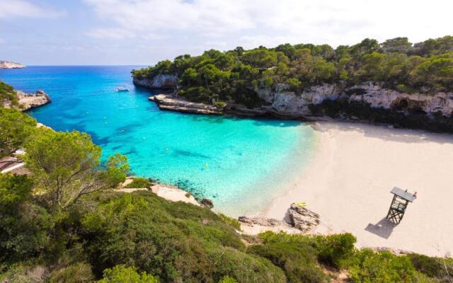 Vistafar - Private Pool & Only 50m to the Sea