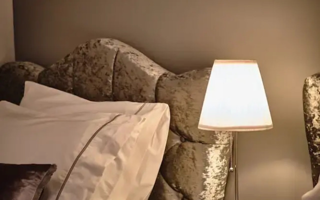 The Townhouse Simple2let Serviced Apartments