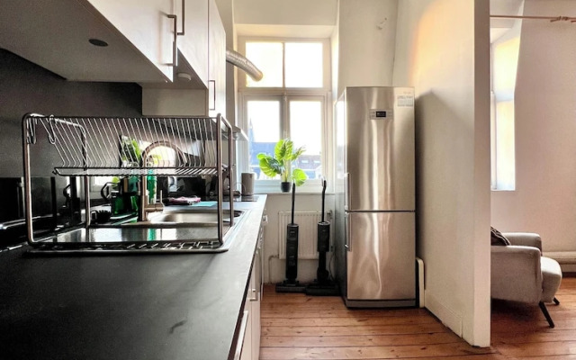 Spacious Family Apartment Midi