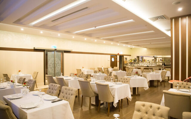 The Grand Mira Hotel