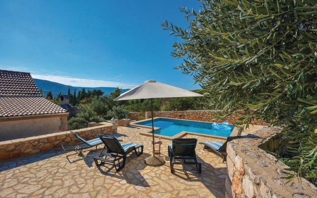 Beautiful Home in Stari Grad With Wifi and 1 Bedrooms