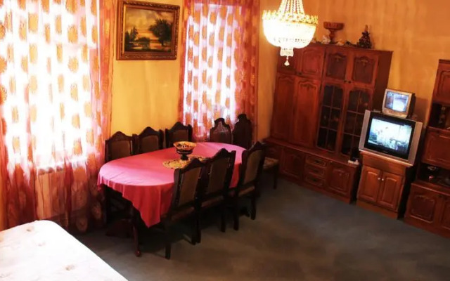 Family Garden Guest House