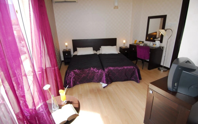 British Hotel Girne