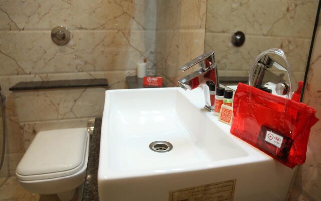 OYO Rooms Mall Road Cantonment