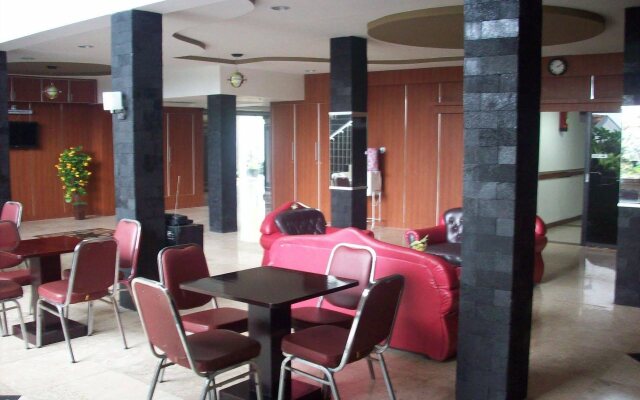 Grand Malaka Ethical Hotel