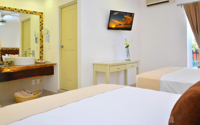 Unic Design Hotel - Near Mamitas Beach Club