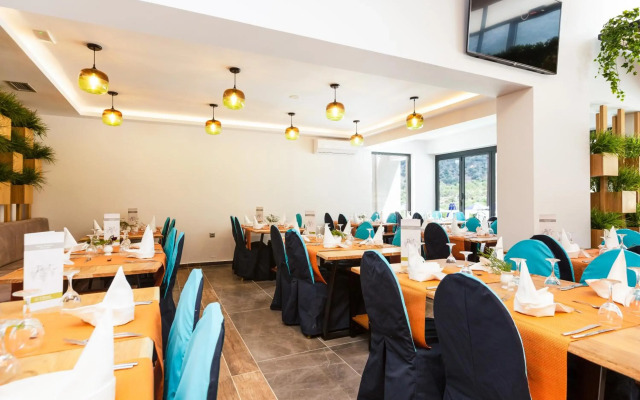 T Hotel Premium Suites