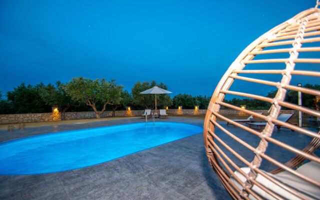Ariadni di Olivio Villa