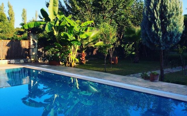 Kamarca House Hotel