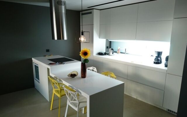 Athina Art Apartments