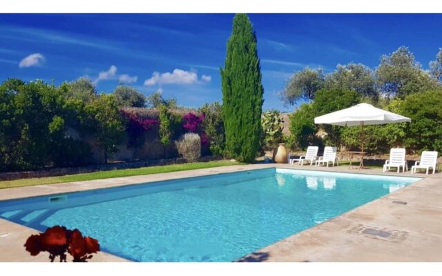 Alghero, Turquoise Villa with swimming pool for 10 people