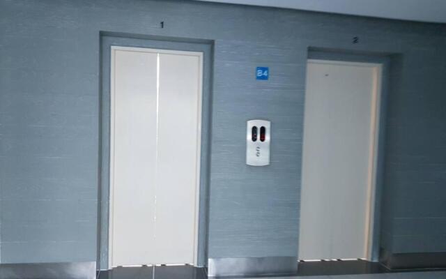 My resort with theme park B410