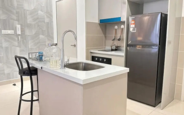 Trion Residence by Emily in Town