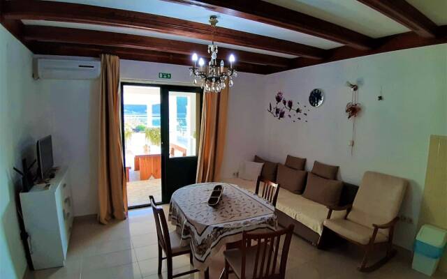 Room in Apartment - Apartments and Rooms With a Swimming Pool Kampor - rab