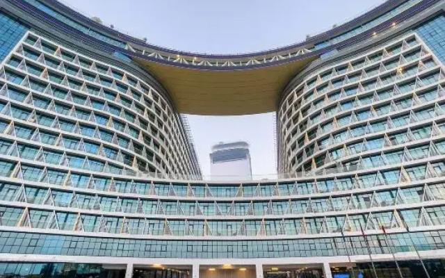 Chic Studio in Popular Seven Palm Complex