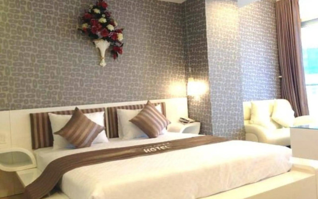 Luxury Hotel