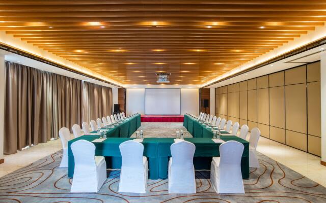 Crowne Plaza Sanya City Center by IHG