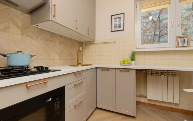Saska Kępa Apartment by Renters