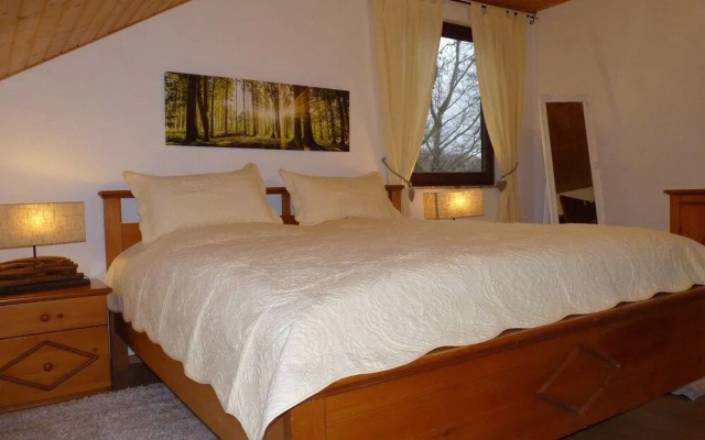 Ferienwohnung im Wald mit Kamin