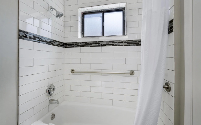 SureStay Hotel by Best Western Beverly Hills West LA