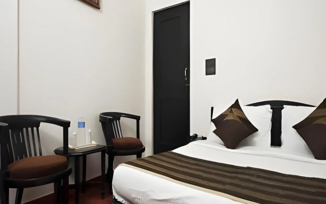 Hotel Pitrashish Premium