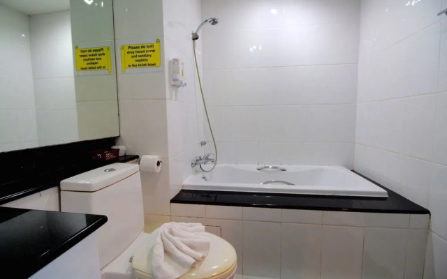 The Kris Condotel at Patong