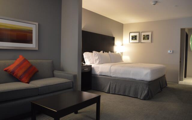 Holiday Inn Express & Suites Tahlequah by IHG