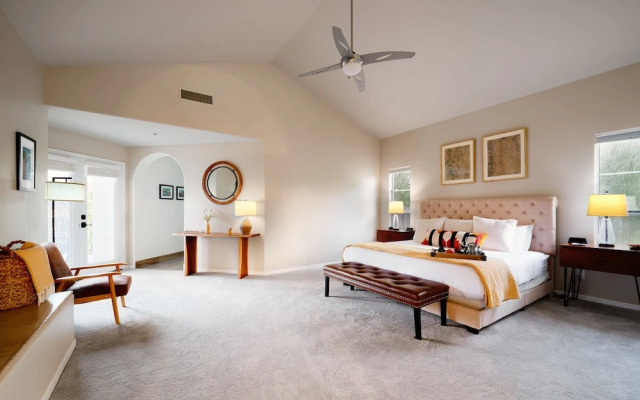 Luxury Mountain Estate-pool-spa-bbq+bar-fire pit