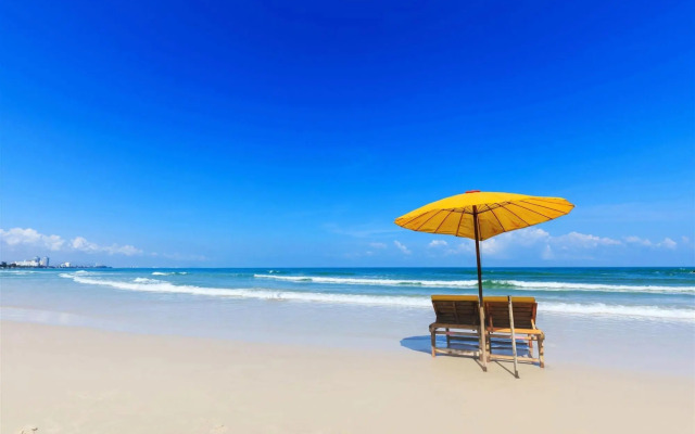 Surf & Sand Resort