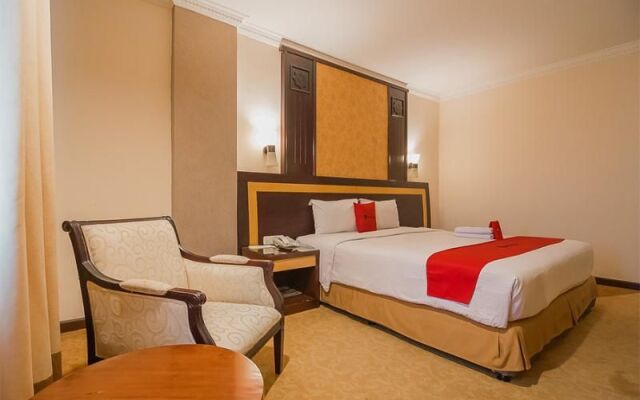 RedDoorz Premium Syariah @ Semarang City Center