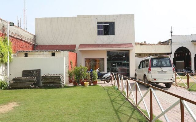 OYO 3201 Hotel Jhankar