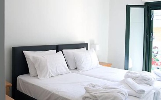 Geo Holidays Studios