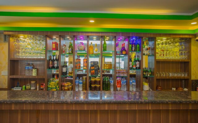OYO 255 White Zambala Hotel