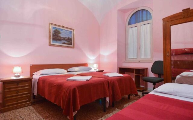 B&T Rooms Trani