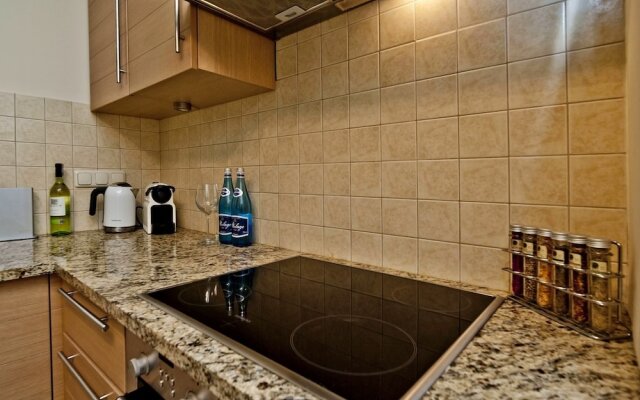 Willa Tamara BlueApart Jurata