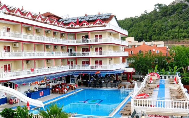 Mustis Royal Plaza Hotel
