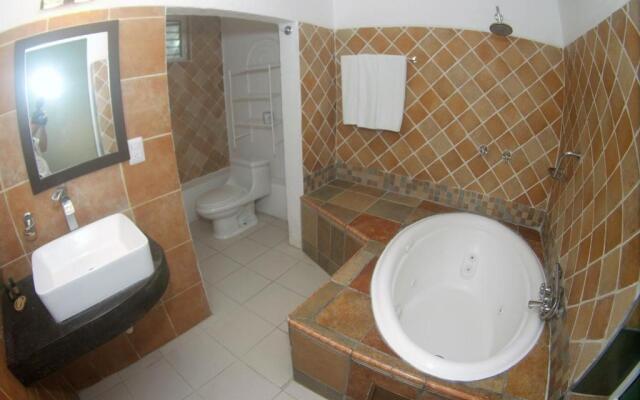 Villas del Palmar Manzanillo with Beach Club