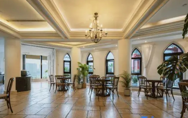 Yue Jiang Lan Hotel