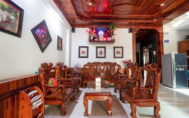 RedDoorz @ Phan Huy Ich Street