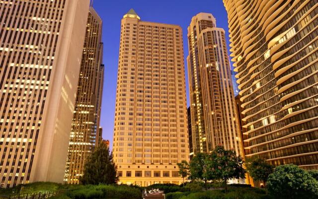 Fairmont Chicago at Millennium Park Gold Experience