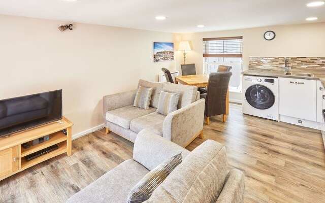 Host Stay Lobster Pot Apartment