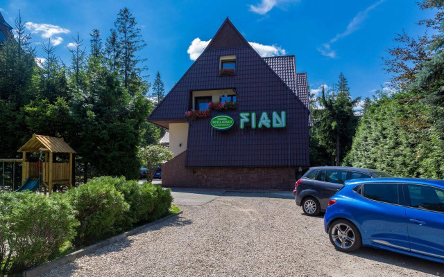 Fian - noclegi i konferencje w centrum